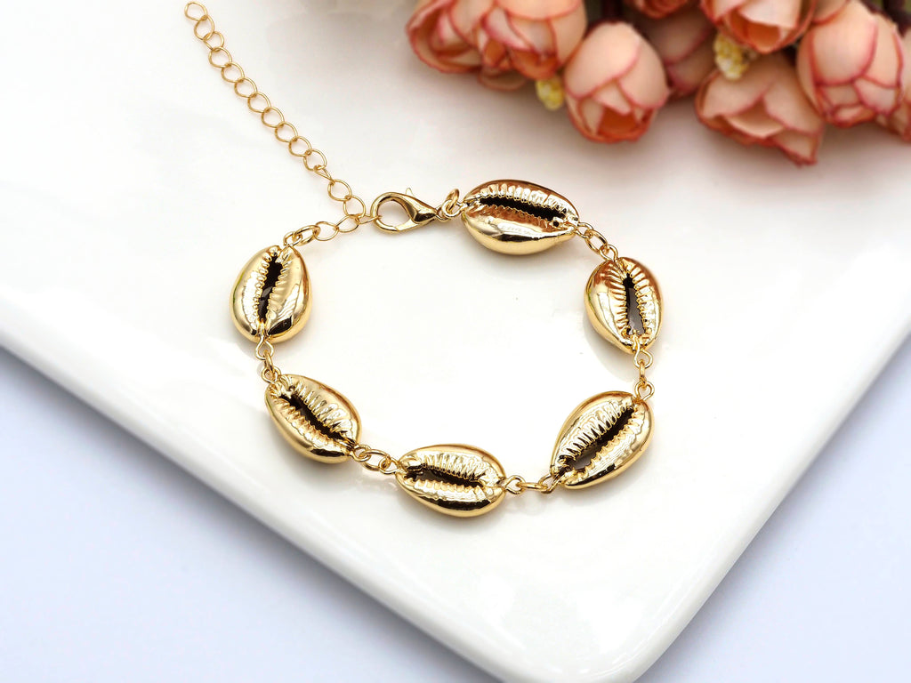 Gold Cowrie Shell bracelet